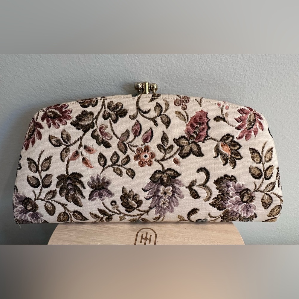 VINTAGE Baronet Fifth Avenue NY Floral Tapestry KissLock Clutch